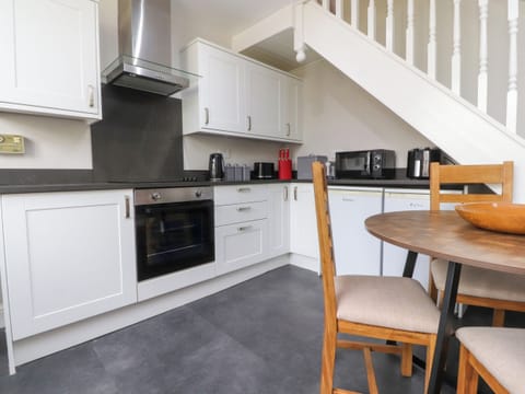 Fridge, dishwasher, electric kettle, toaster