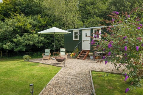 Cottage | Property grounds