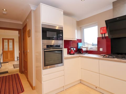 Fridge, dishwasher, electric kettle, toaster