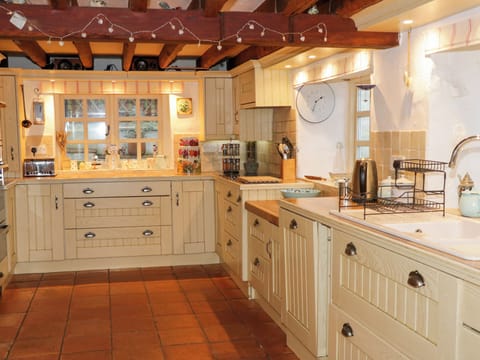 Fridge, dishwasher, electric kettle, toaster