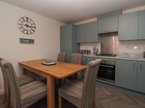 Fridge, dishwasher, electric kettle, toaster