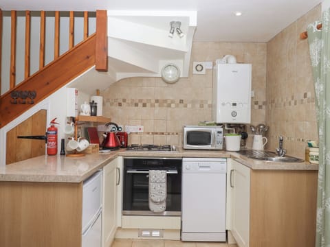 Fridge, dishwasher, electric kettle, toaster