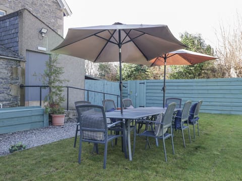 Cottage | Outdoor dining