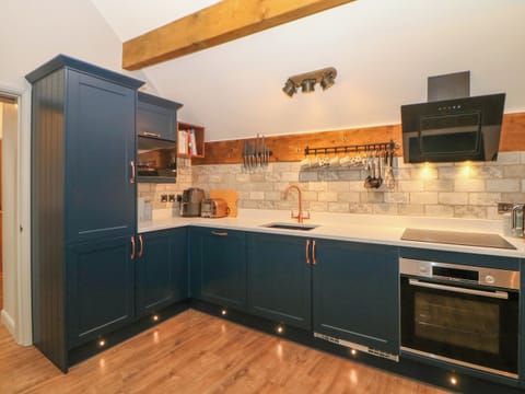 Fridge, dishwasher, electric kettle, toaster