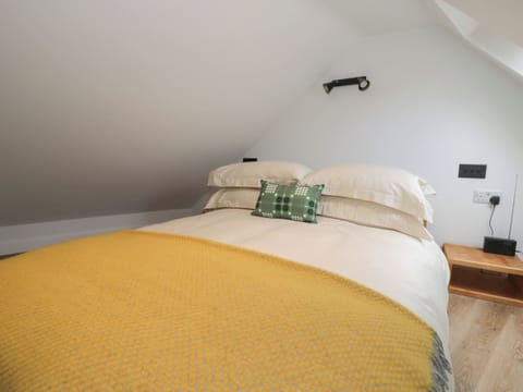 1 bedroom, individually decorated, individually furnished, free WiFi