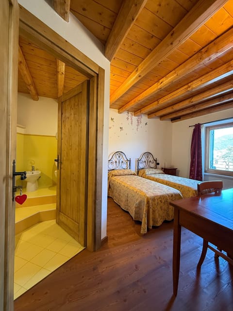 Hypo-allergenic bedding, memory foam beds, desk, laptop workspace