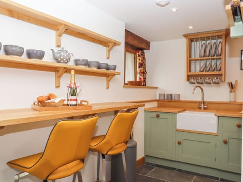 Fridge, dishwasher, electric kettle, toaster