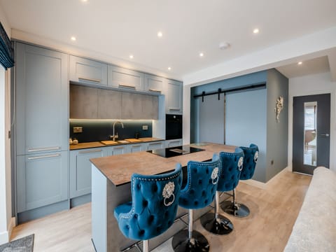 Kitchen | Queensway, scarborough