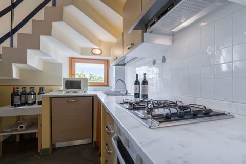 Autumn, Kitchen, Spring, Summer