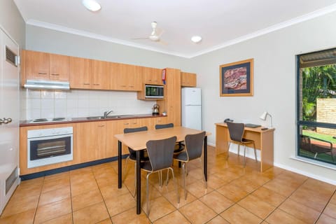 Executive Suite, Non Smoking | 1 bedroom, desk, laptop workspace, iron/ironing board