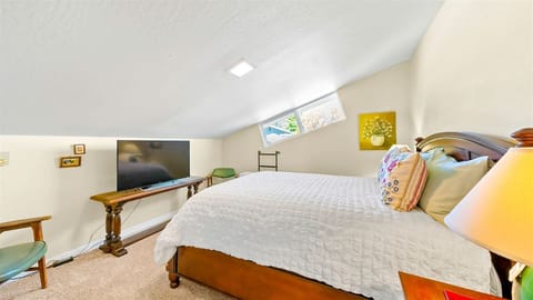 upstairs non conforming bedroom