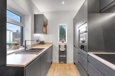 Apartment | Private kitchen | Coffee/tea maker, electric kettle