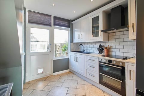 Wellington Street, Ripon - Host & Stay