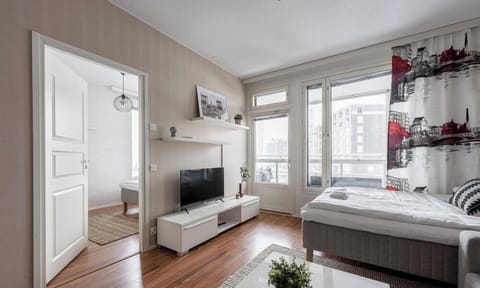 The apartment is well equipped to suit your needs and you only need to have your personal belongings and hygiene products with you when staying with us.