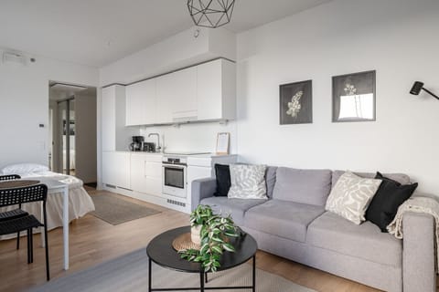 The apartment is well equipped to suit your needs and you only need to have your personal belongings and hygiene products with you when staying with us.