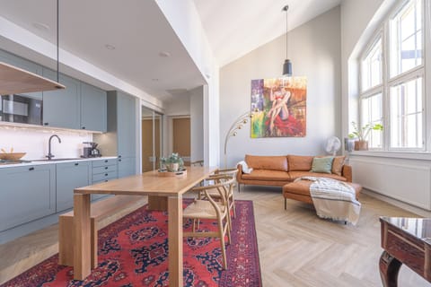 Superior Apartment, Park View, Beachfront | Living area