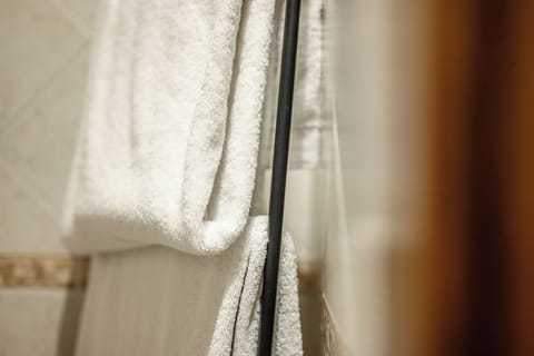 Comfort Apartment | Bathroom | Slippers