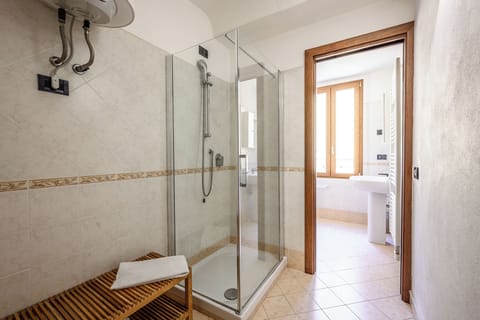 Comfort Apartment | Bathroom | Slippers