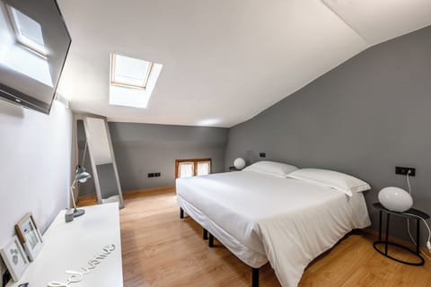 Apartment | Iron/ironing board, free WiFi