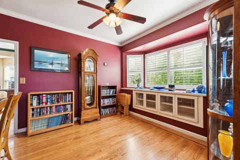 House, 5 Bedrooms | Interior