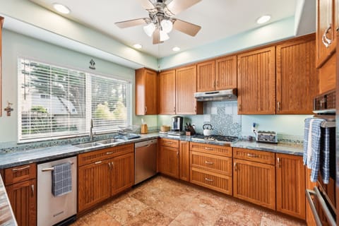 Indoors, Kitchen, Appliance, Ceiling Fan, Sink