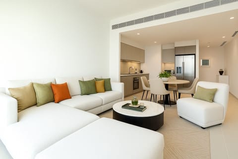 Luxury Apartment, Beach View | Living area