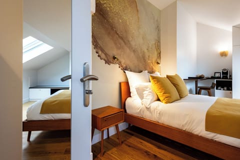 Chambre Mineral | In-room safe, blackout drapes, iron/ironing board, free WiFi