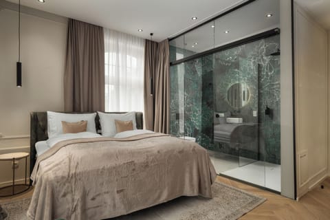 Standard Double Room | Free WiFi, bed sheets