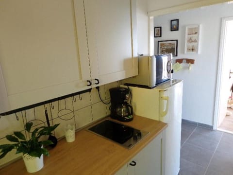 Autumn, Kitchen, Spring, Summer