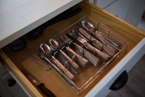 Drawer, Furniture, Piano, Cabinet, Indoors