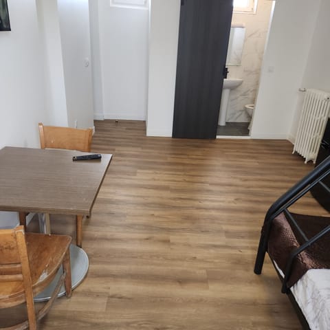 Standard Triple Room | Free WiFi, bed sheets