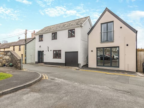 Exterior | Flat 2 - Forge Apartments, Narbeth