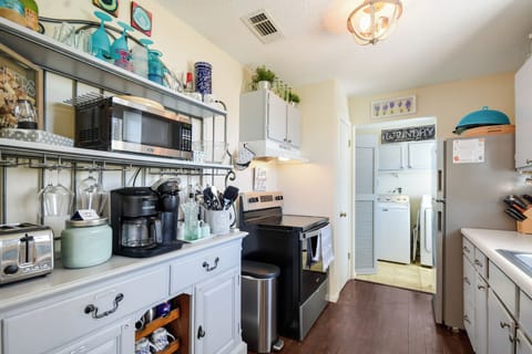 Regular drip & Keurig cup coffee maker