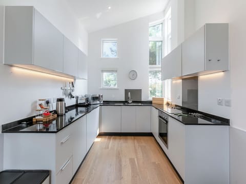 Kitchen area | Aquamarine, Carbis Bay, near St Ives