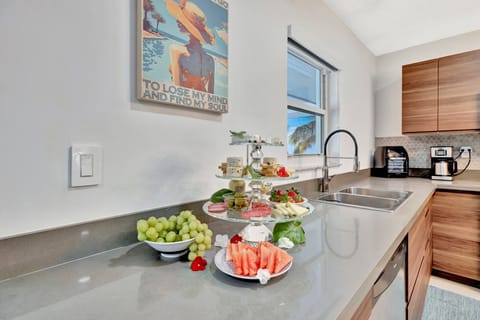 Spacious counter tops