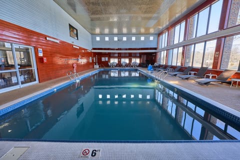 Indoor pool, open 8:00 AM to 10:00 PM, sun loungers