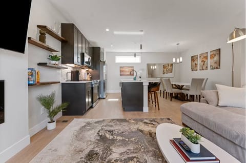 Gentle flooring and natural fabrics add to the room’s peaceful feel.