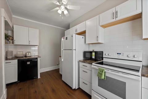 Unit 2283’s inviting kitchen offers ample space & every home comfort