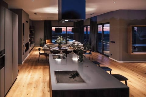 Misto I - kitchen and dining room