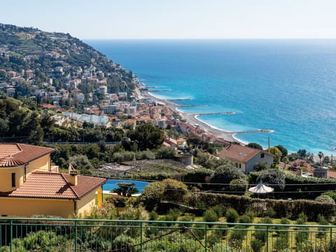 Swimming Pool, Resort, Composite Material, Recreation, Leisure, Shade, Vacation, Resort Town, Leisure Centre