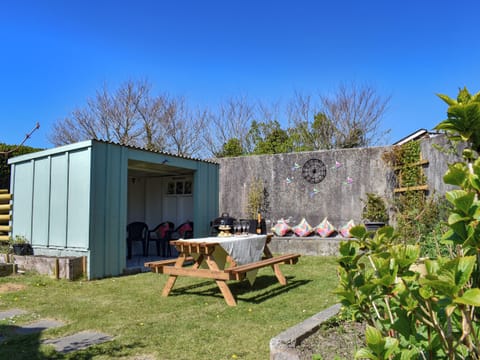 Patio | Barnhayes, Hartland