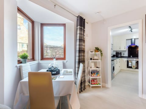 Living room/dining room | Failte Luxury Apartment, Inverness