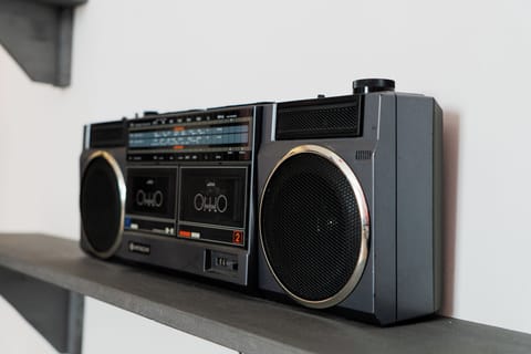 Apartment, Air conditioning, City View | Living area | 32-inch Smart TV with satellite channels, Netflix, streaming services