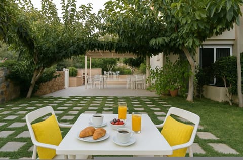 Studio | 1 bedroom, Internet