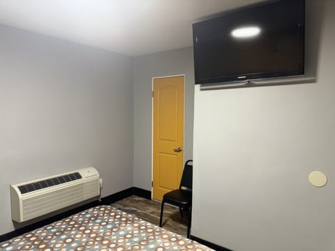 Business Room | Free WiFi