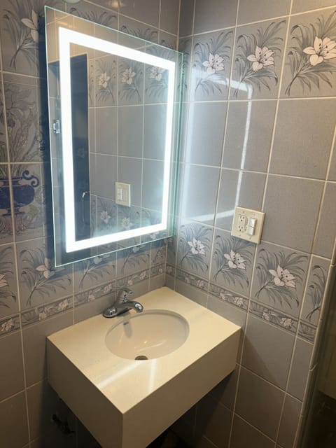 Business Room | Bathroom | Soap, shampoo