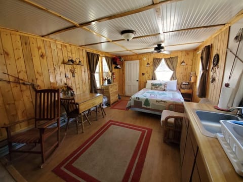 Basic Cottage, 1 Queen Bed | Individually decorated, individually furnished, free WiFi, bed sheets