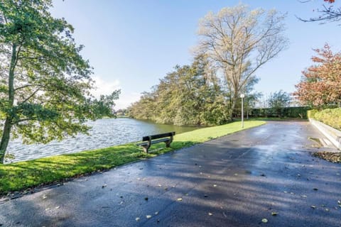 Region [summer] (&gt;5 km)