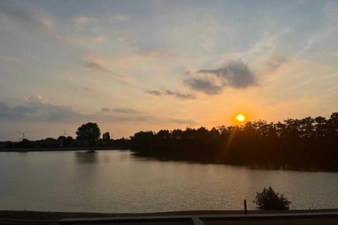 Region [summer] (&gt;5 km)