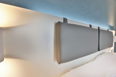 Premium Quadruple Room, Multiple Beds, Non Smoking, Pets Allowed | Desk, free WiFi